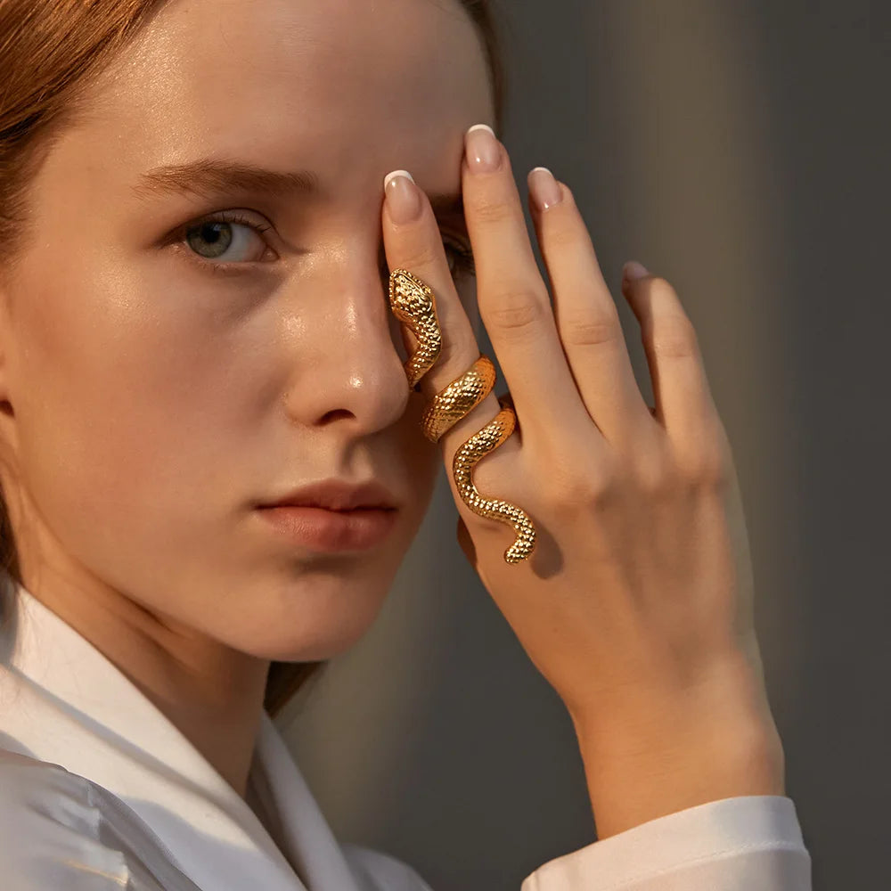 Serpenté Luxe Ring